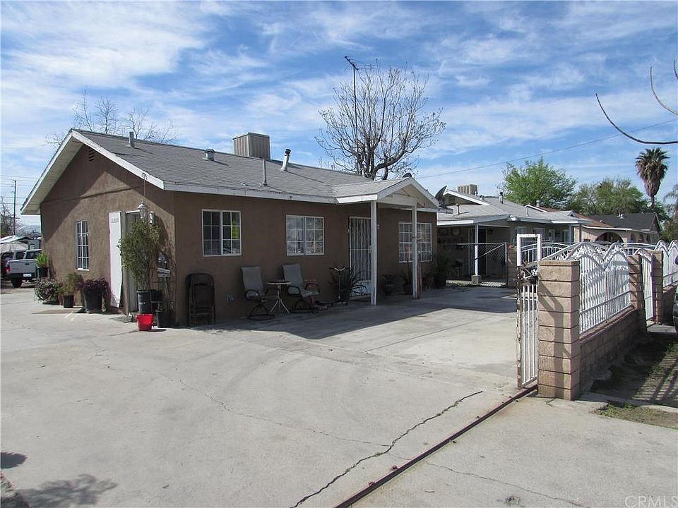 1st image of 24669 E 4th St