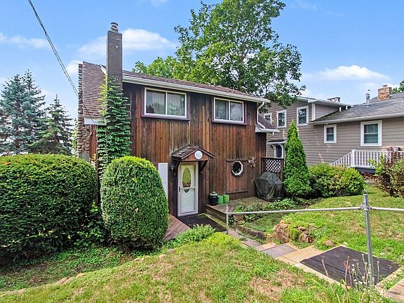 5th image of 1865 Wamplers Heights Dr