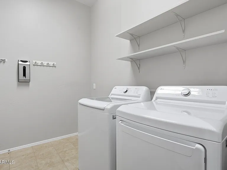 2418 W Red Range Way — Photo 23