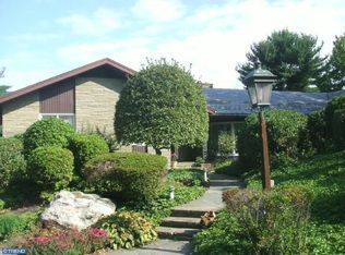 309 Blue Rocks Rd, Lenhartsville, PA 19534