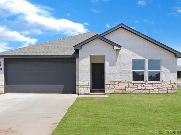 8602 E Galveston St, Broken Arrow, OK 74014