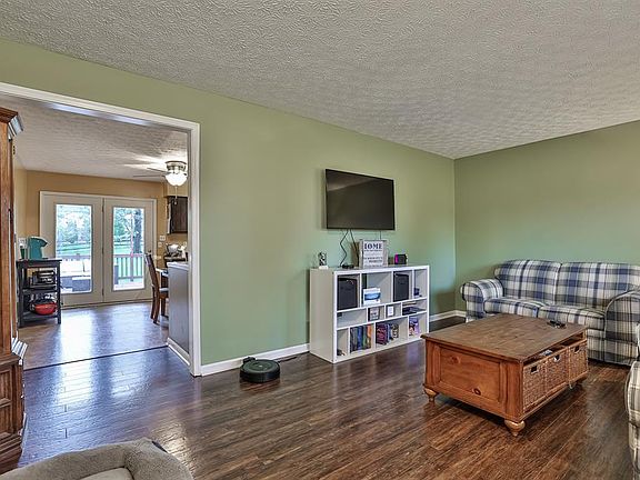 4th image of 5925 S Highwood Dr