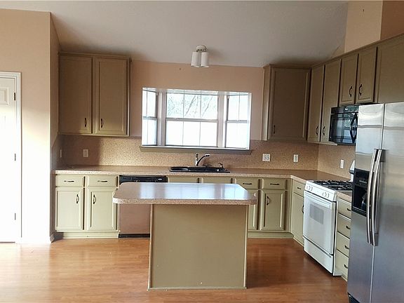 5th image of 2609 Brookway Ct