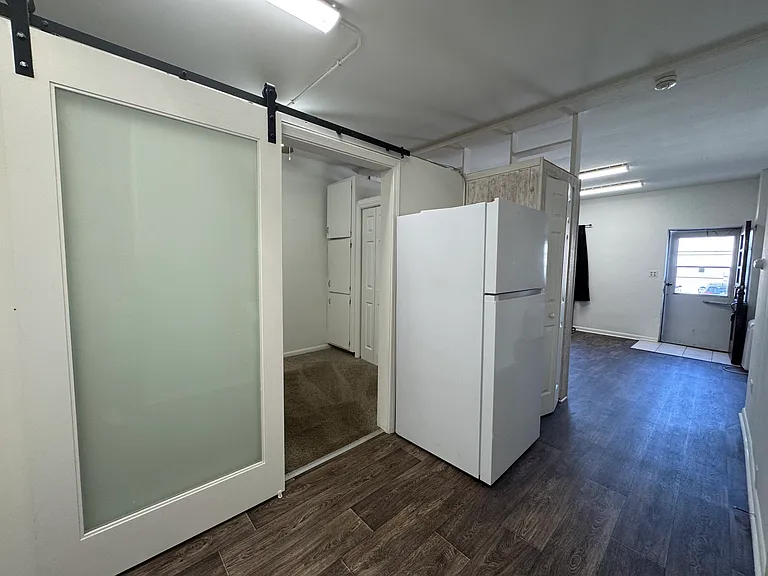 3S230 Warren Ave #3 — Photo 4