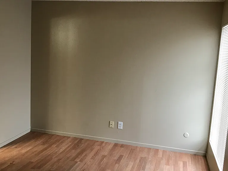 Glenn Apartments — Photo 14