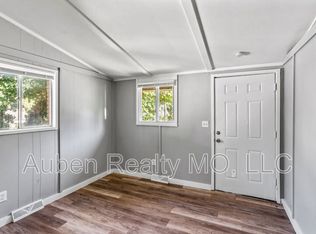1300 S Appleton Ave #A, Independence, MO 64052