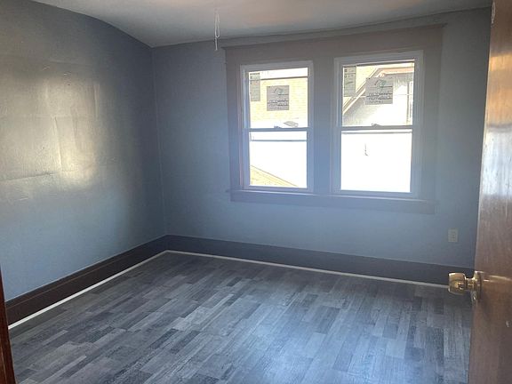 4th image of 517 7th St Floor 3