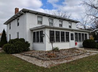 436 Summit Ave, Oconomowoc, WI