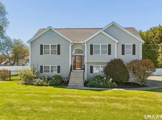 38 Jeanette Rd, Danbury, CT 06811