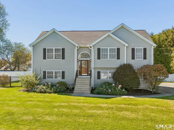 38 Jeanette Road, Danbury, CT 06811