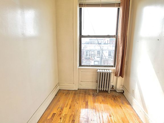 4th image of 154 W 121st St APT 4A