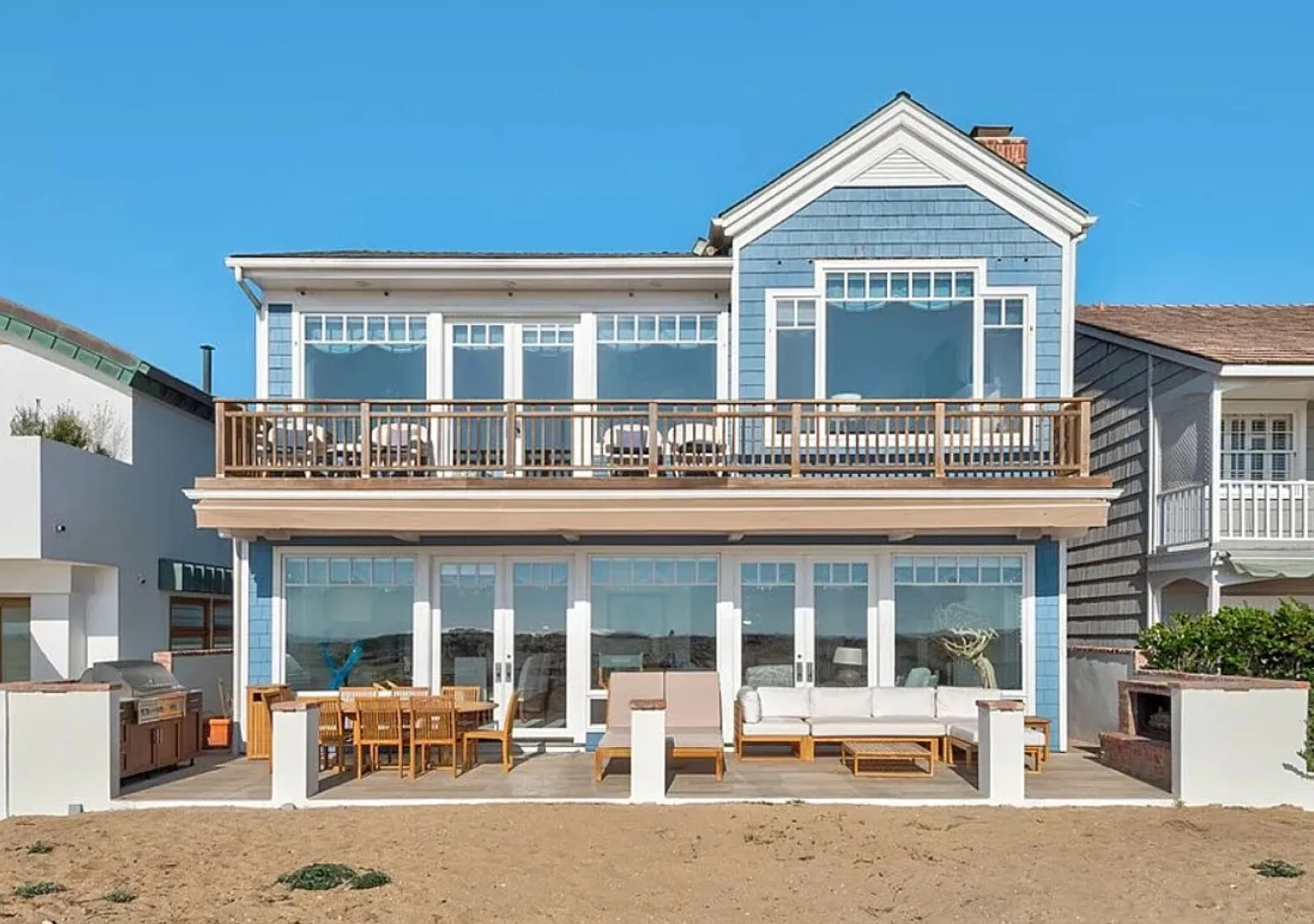 1514 E Oceanfront — Photo 1