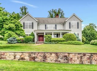 12 Hillside Ave, Bernardsville, NJ 07924