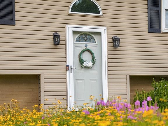 2nd image of 1517 Fernledge Dr