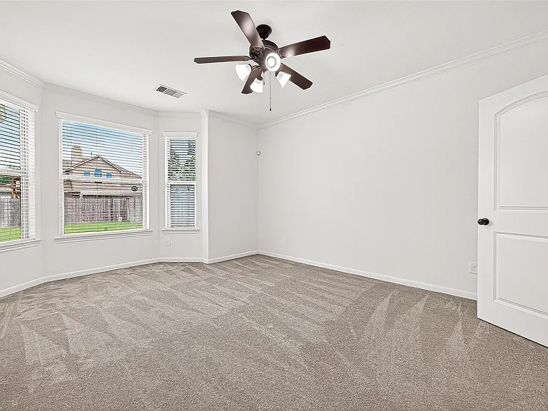 138 S Sawbridge Cir — Photo 20