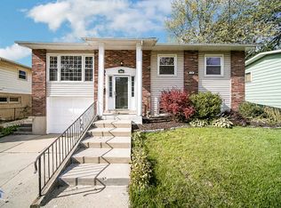 416 N Pleasant Dr, Glenwood, IL