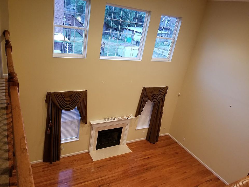 2nd image of 5364 Maple Ave