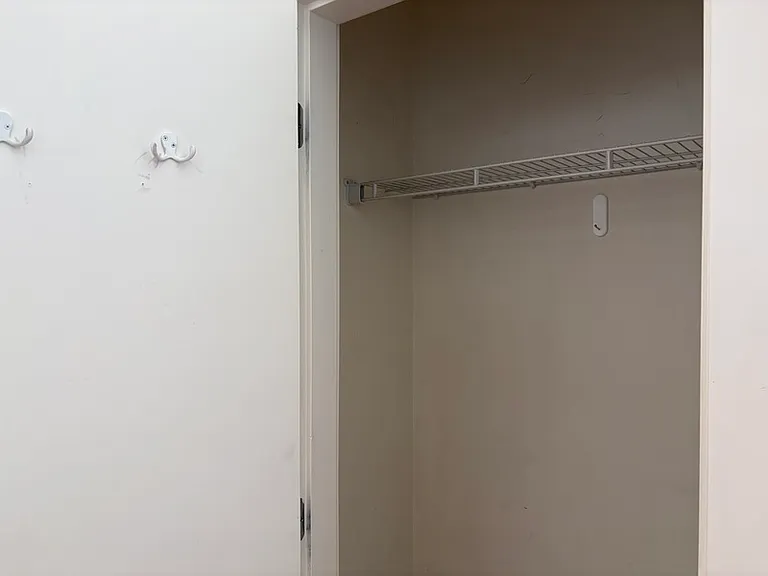 1550 Dickson Ave #6 — Photo 18