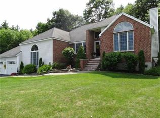 55 Searles Rd, Windham, NH 03087