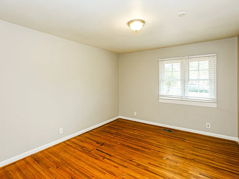758 Denning Pl — Photo 11