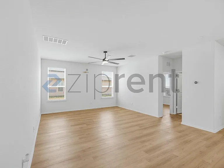 7231 Tradinghouse Ln — Photo 5