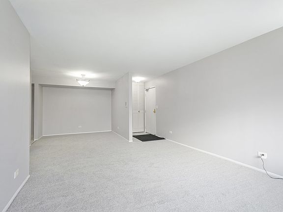 2nd image of 1477 N Winslowe Dr APT 101