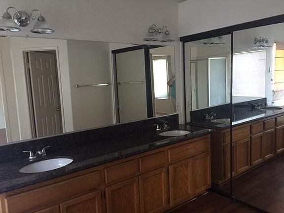 4th image of 3033 Blackhorse Dr