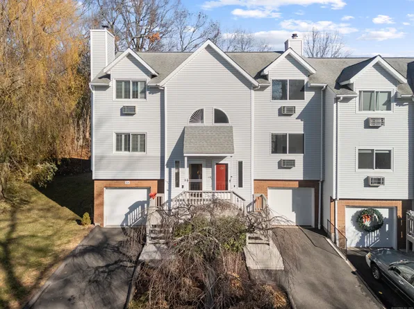 925 Oronoke Road #25B, Waterbury, CT 06708