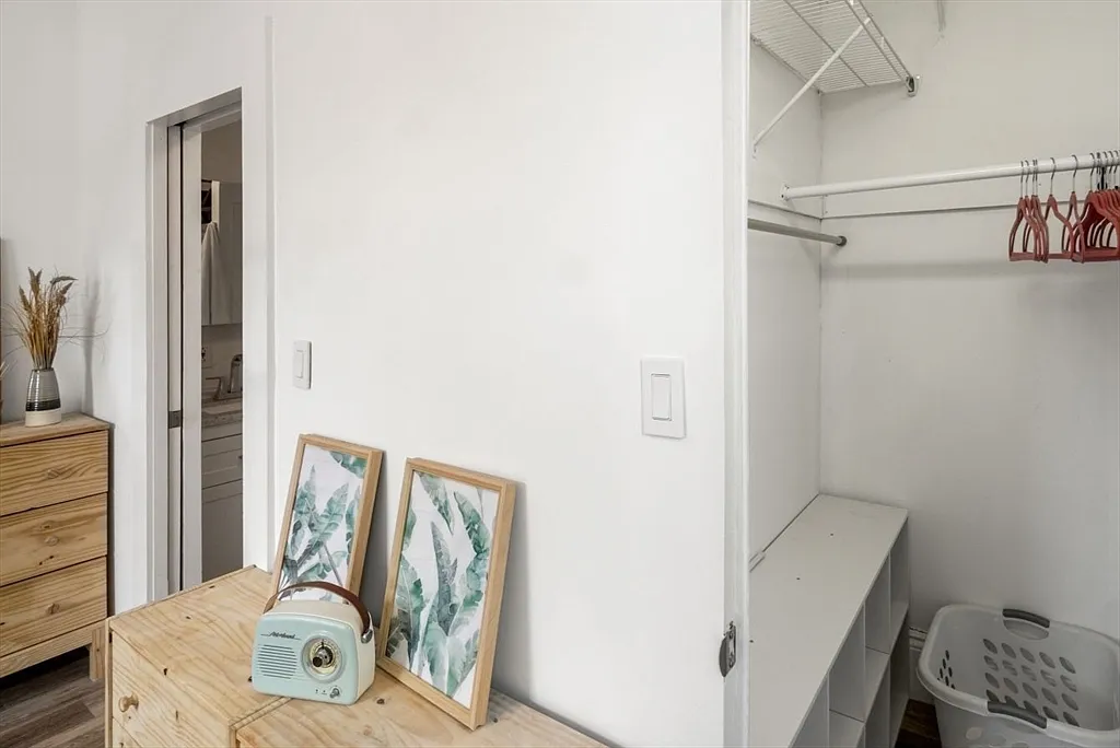 1 bed, 1.0 bath, 465 sqft, $2,350 — Photo 4