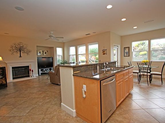 3rd image of 120 Center Ct