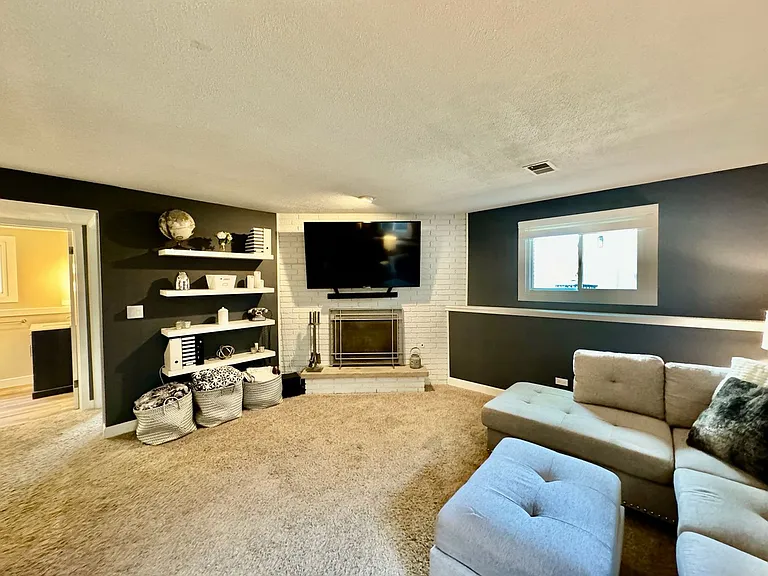 514 S Yale Ave — Photo 38