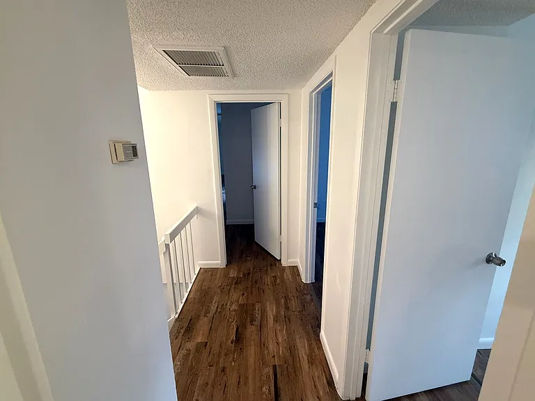 1406 Park Shore Cir #3 — Photo 13