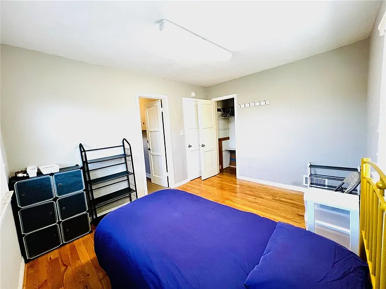 913 W 21st — Photo 28