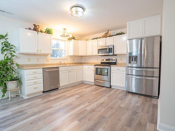5th image of 2672 Tristan Dr