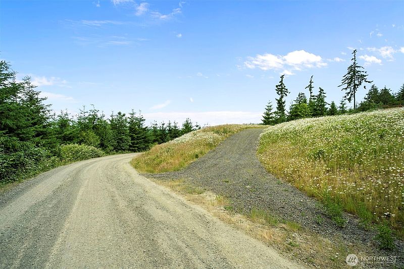 5th image of 104 Bootjack Lane