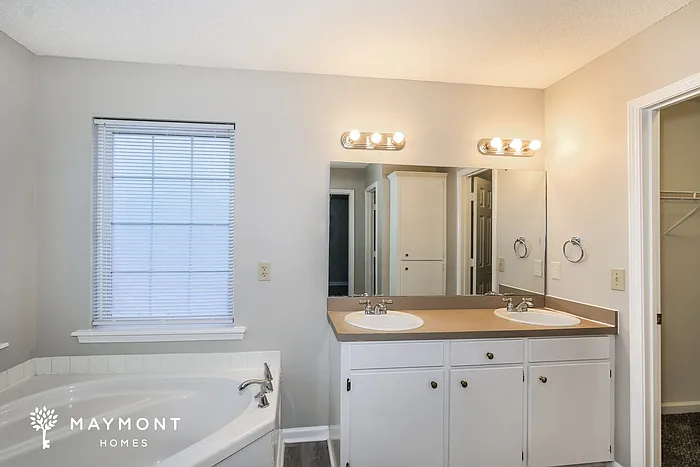 3 Danrock Ct — Photo 8