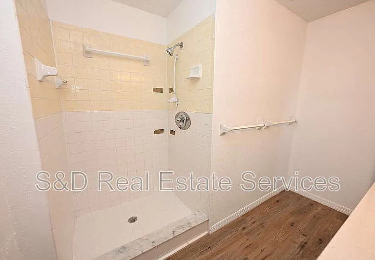 2249 9th St SE — Photo 26
