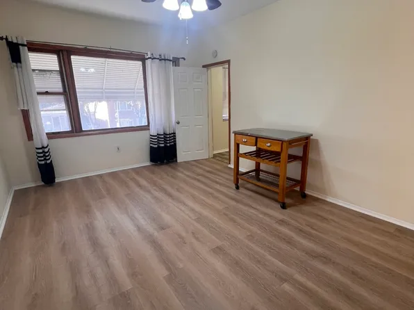 3741 S Union Ave #2F, Chicago, IL 60609