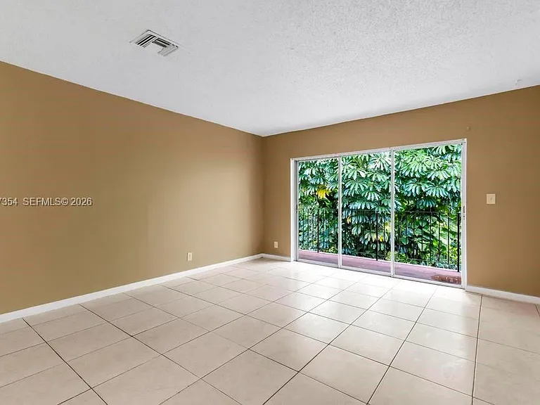 3100 Coral Springs Dr #2H — Photo 8
