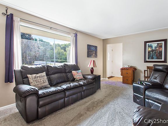 4th image of 3743 Senora Ave SE