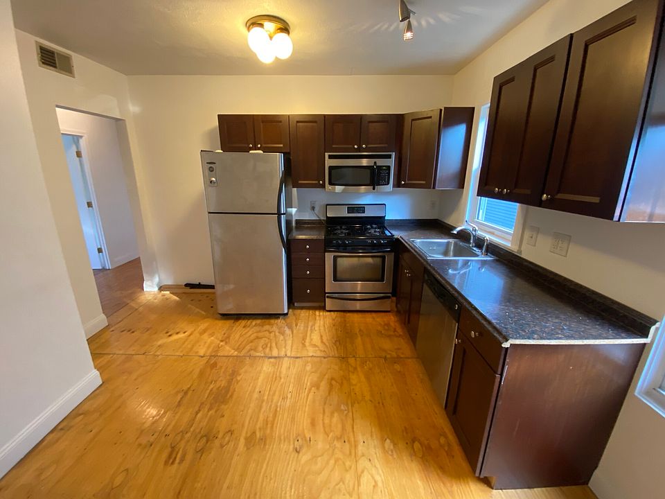 1st image of 86 Fellsway W #3