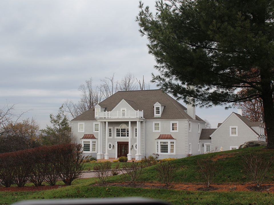 1st image of 53 Brookwood Dr