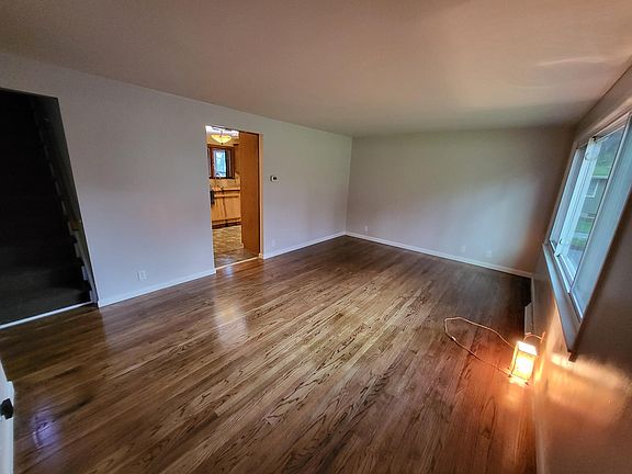 3rd image of 9620 Bean Hill Rd
