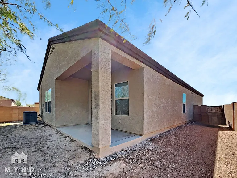 2549 E Calle Palta — Photo 14