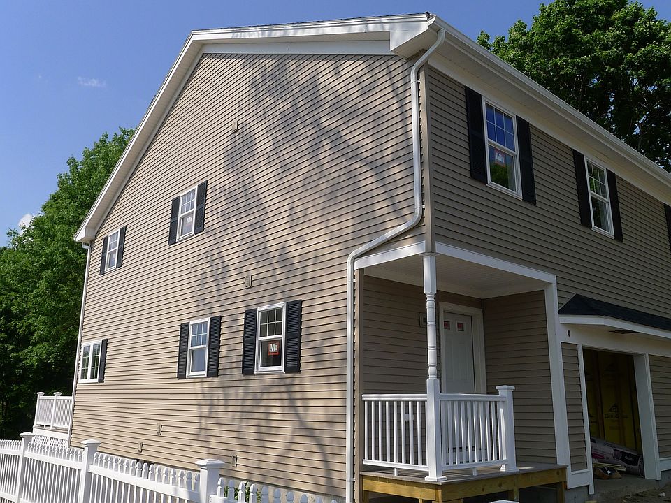 2nd image of 9A Endicott St #9A