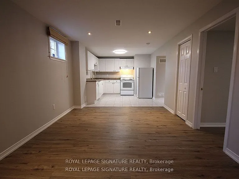 70 Penbridge Cir #LOWER — Photo 14