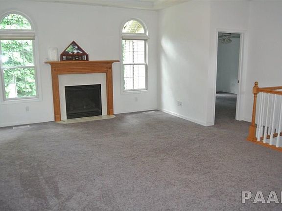 5th image of 1007 W Tall Oaks Ct