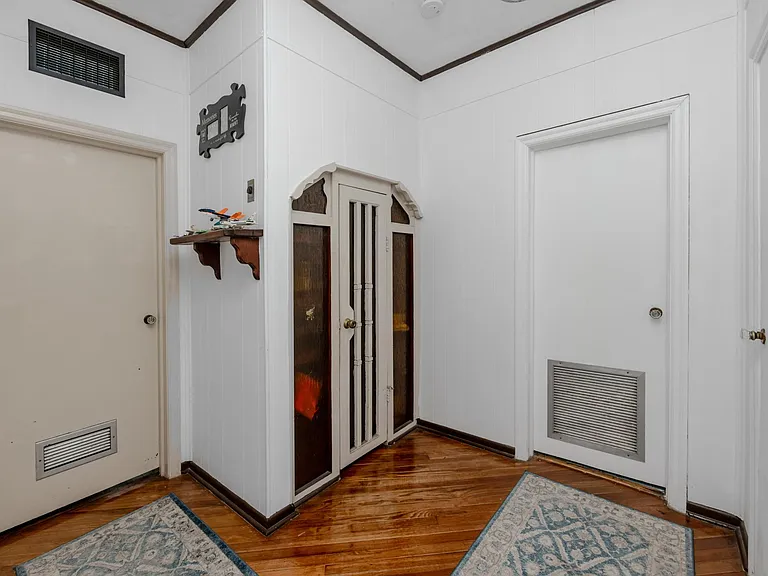 2524 W Leroy St — Photo 15