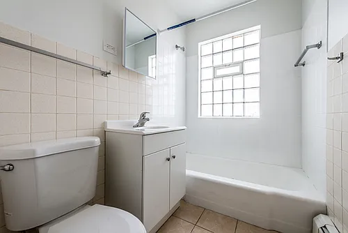 8326-8332 S Ellis Ave Chicago, IL 60619 Photo 1