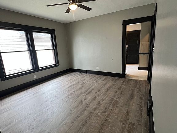 5th image of 10208 Kempton Ave #10208